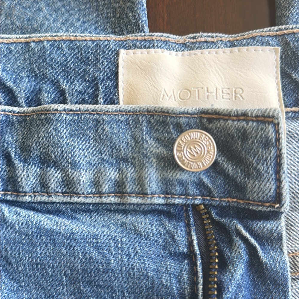 MOTHER The Lil' Dodger Sneak Wide Leg Jeans  NWT 
Strike a Pose Petit size 34 - Picture 13 of 16